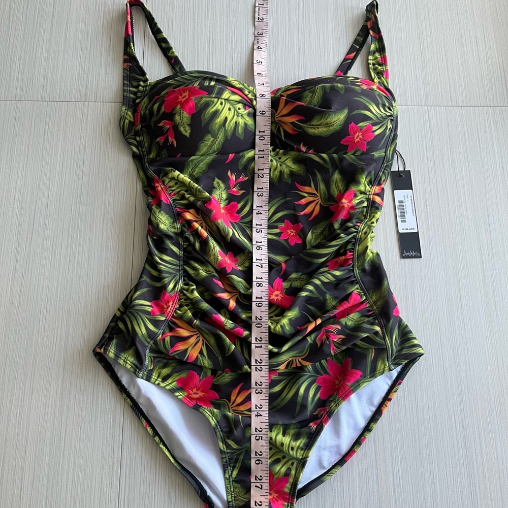 Swimsuit - Picture 4 of 13